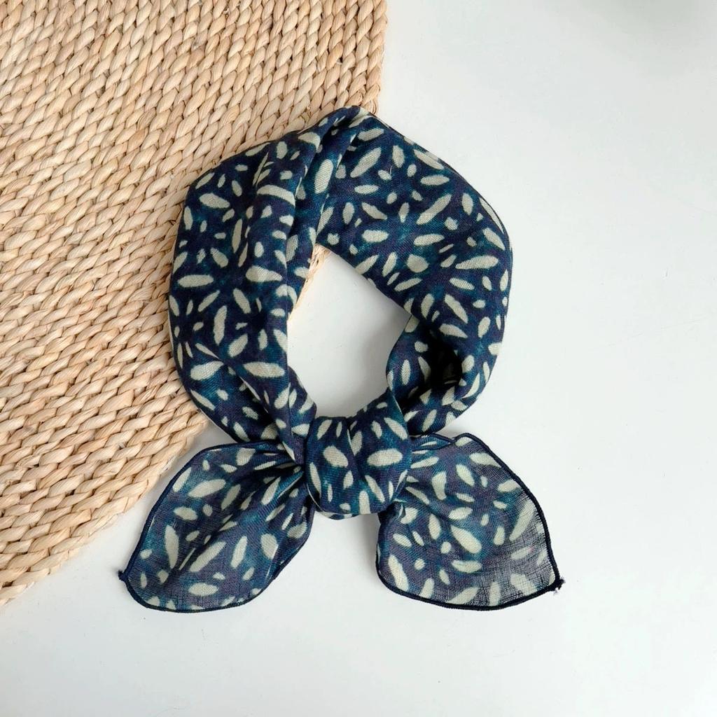 Spring And Summer Women Linen Floral Thin Neck Scarves Square Scarf Neckerchief Office Lady Hijab Headband Female Foulard
