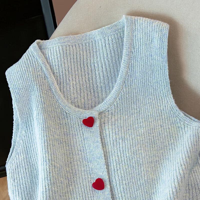 Sibaishe Women's Round Neck Loose Fit Vest with Heart Buttons