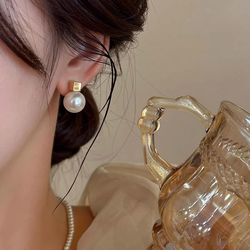 Female Niche Unique Temperament Earrings
