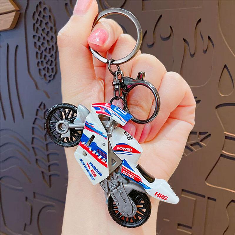 

New Motorcycle Key Chain Unisex 5 Colors Locomotive Cool Riding Accessories Bag Decoration Llavero Creative Chave Ring