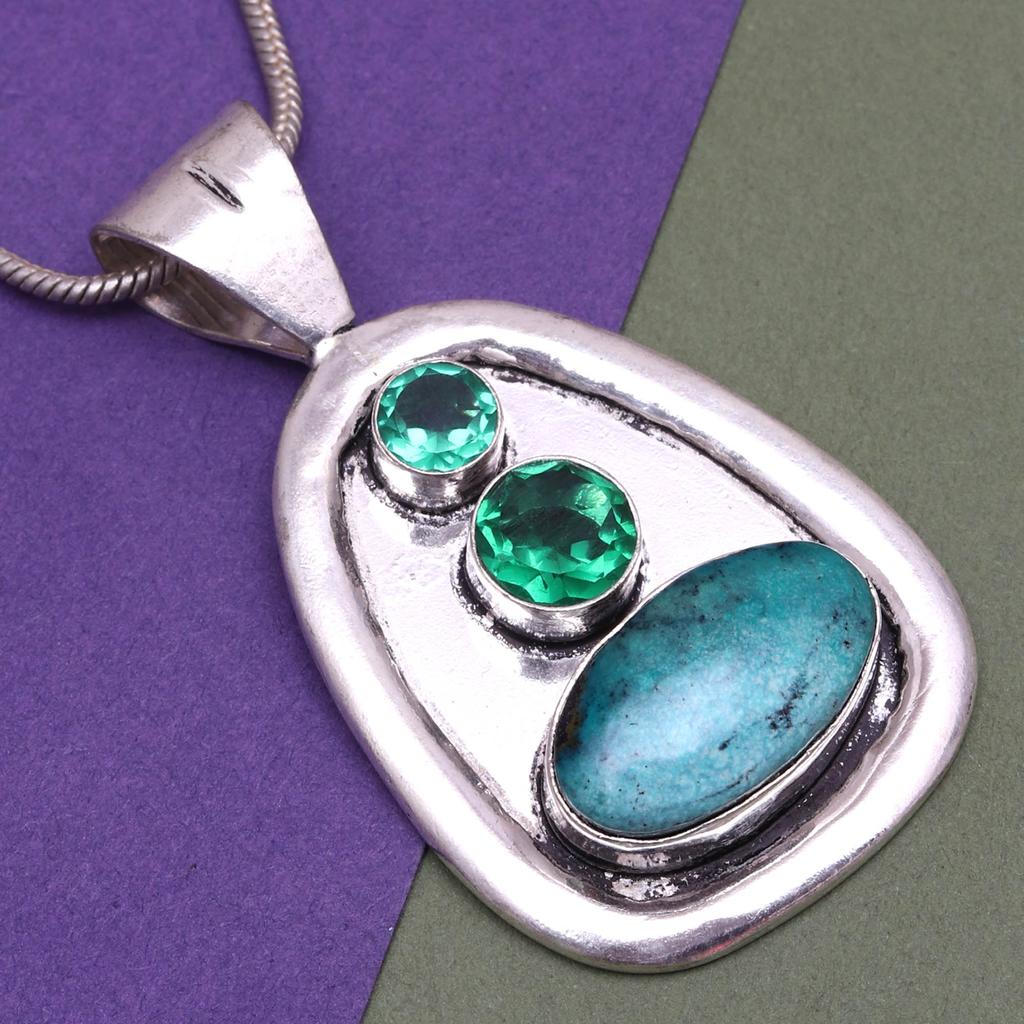 Silberner tibetischer Türkis-Edelsteinschmuck, 4,4 cm, Anhänger, handgefertigt, 4,4 cm