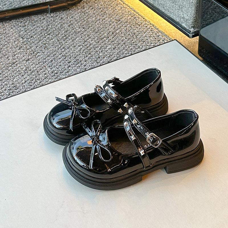 

Маленькие кожаные туфли для девочек 2025 осень новые детские туфельки Мэри Джейн jk туфли принцессы серебристая мягкая подошва Лолита 30 чёрный