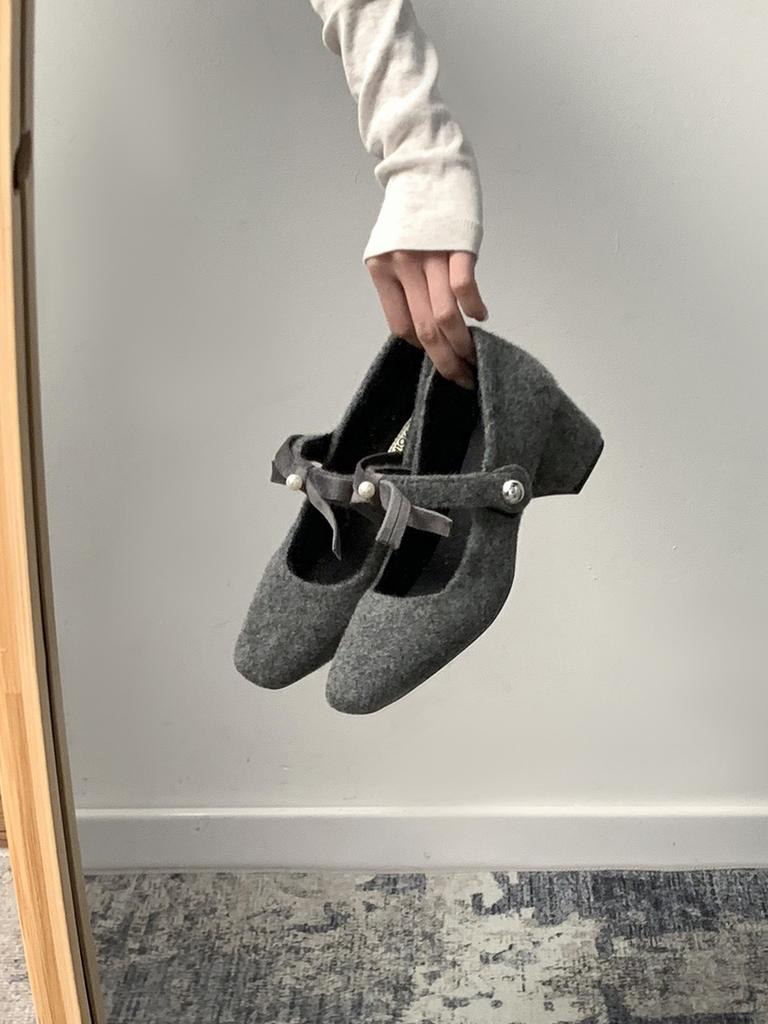 Fashion temperament French retro thick heel high heels women's 2025 autumn and winter new models with skirts to increase the height Mary Jane shoes