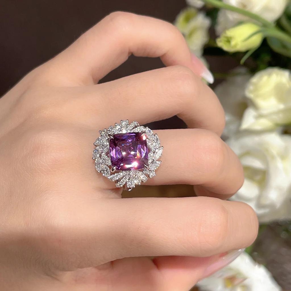 Colored Gemstone Ring For Women, Light Luxury And High-End Sense, Super Flash Luxury Inlaid With Purple Gemstones, Bright Diamonds