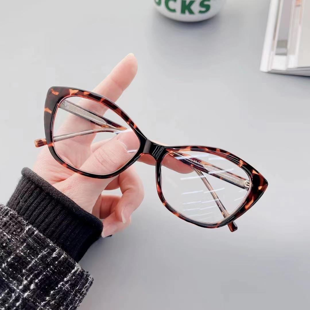 

TR90 Material Sunglasses Women Cat Eye Shape UV400 Protection Male Sun Eyeglasses Stylish Trendy Sun Glass for Man