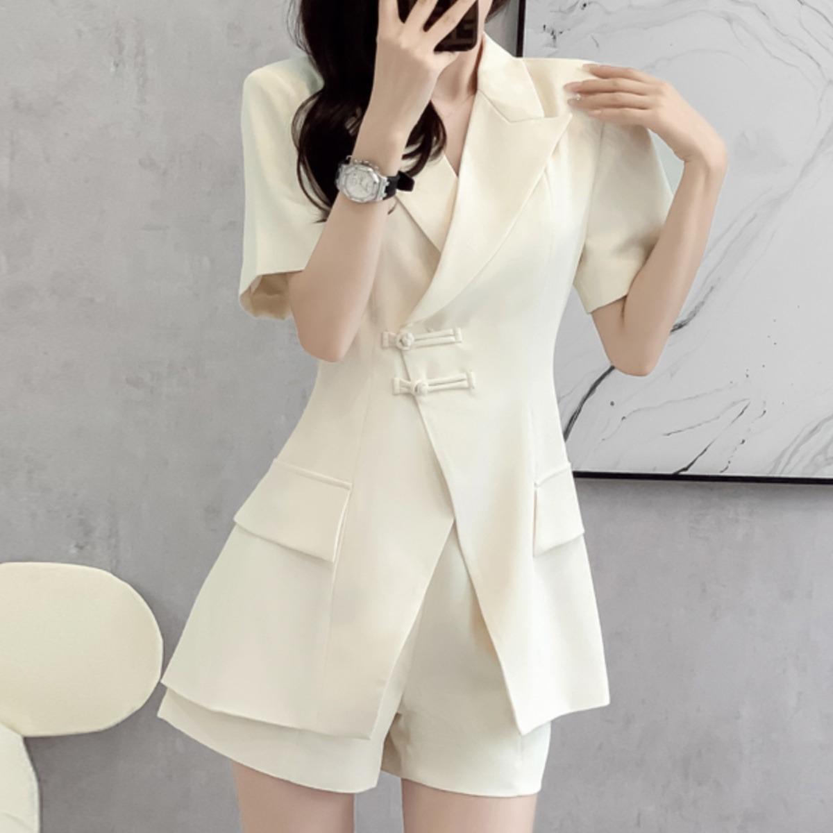

Plus Size Petite Summer Suit Set: Tummy Concealing Short Sleeve Shorts Two-Piece for Women M recommended for 90-105 jin грязно-белый