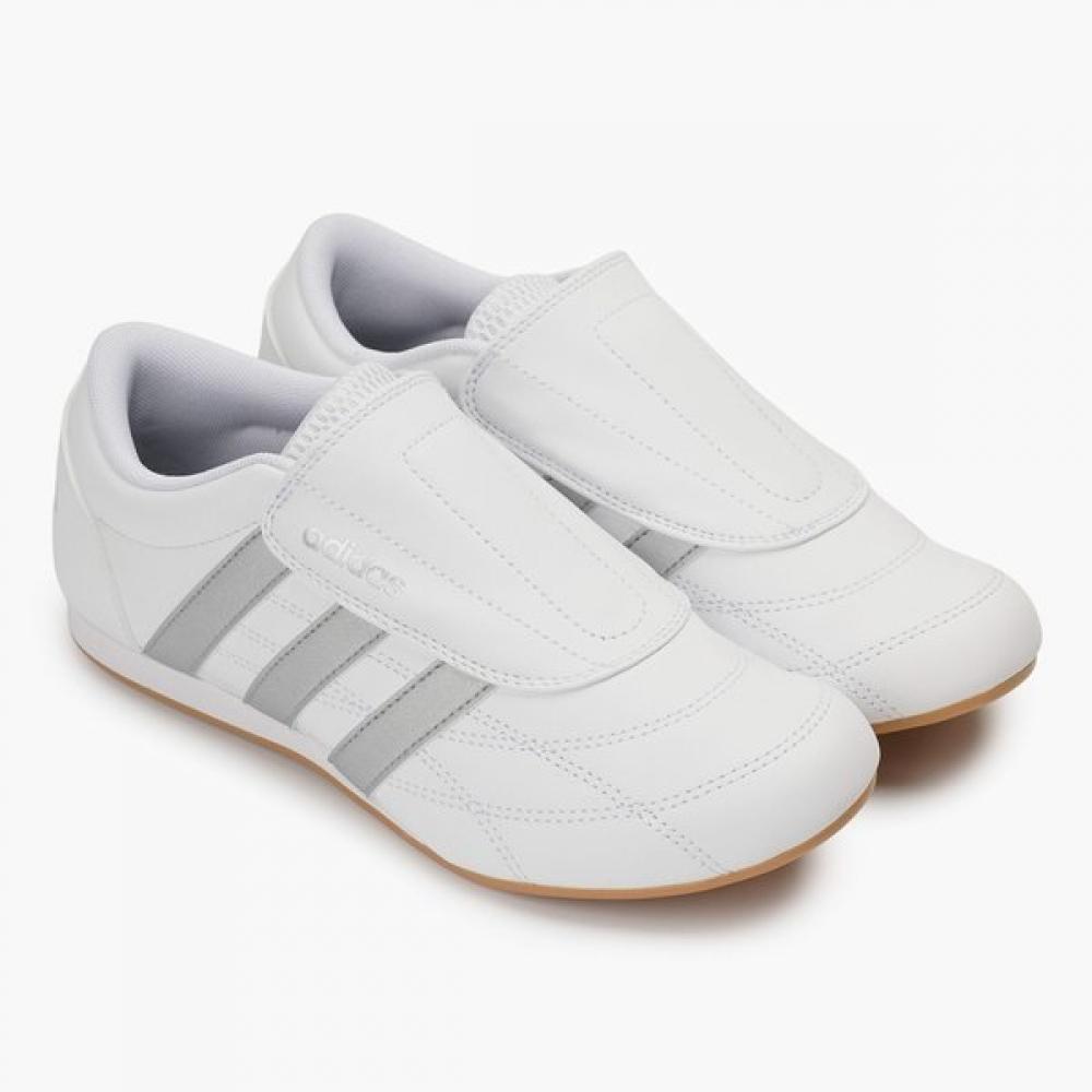

Adidas Taekwondo Sneakers white 230