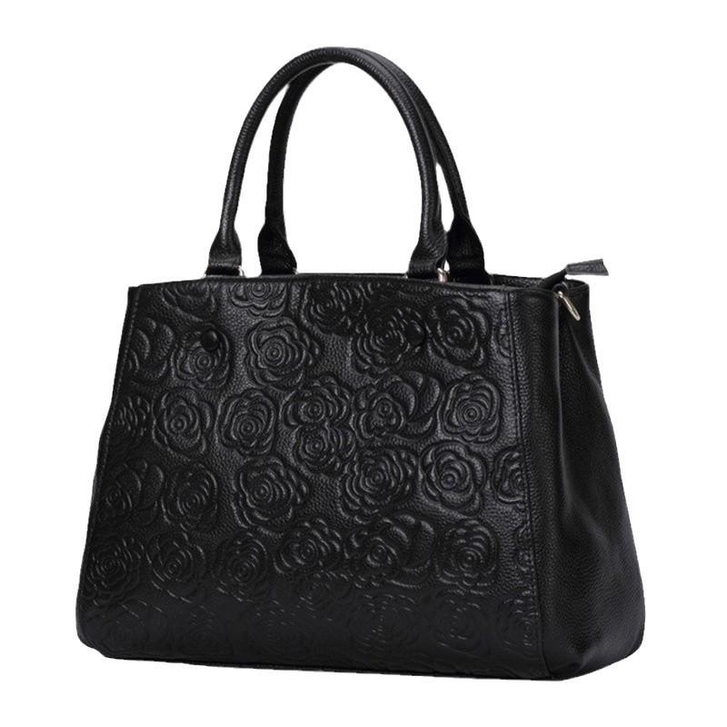 2025 New Crossbody Large Capacity Tote Bag Classic Fashion Handheld Genuine Leather Camellia Head Layer Leather Women s Bag