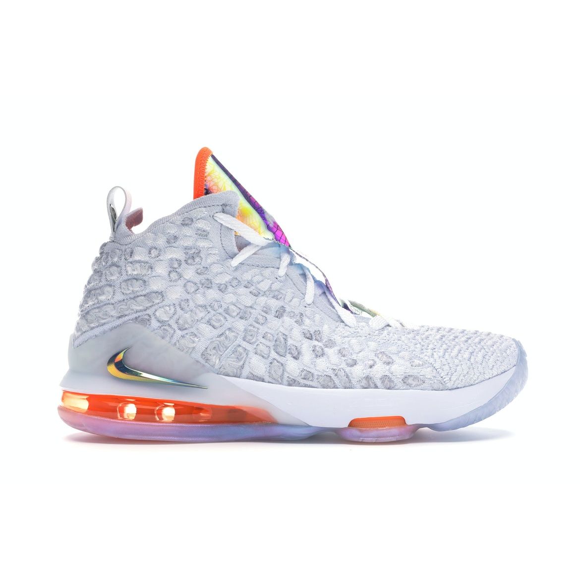 

Детские кроссовки Nike Lebron 17 BG Future Air White Tech-Grey Quasar-Purple CT4136-100