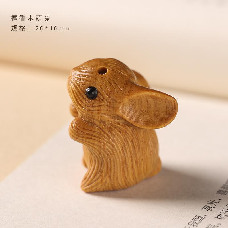Милые мини-фигурки кроликов Резьба по натуральному сандаловому дереву Кролик по китайскому гороскопу Декор для дома DIY Аксессуары для подвески на телефон/ключи забавные подарки