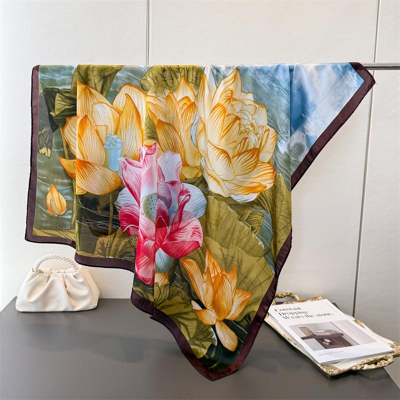 

Ink And Wash Lotus Simulation Silk Printing Large Square Scarf Silk Scarf Shawl Headscarf Beach Scarf Neck Protection Scarf Decorative Scarf 90*90cm