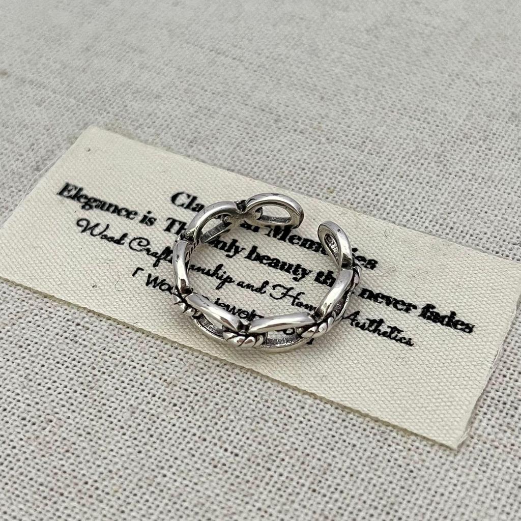 Eleganter Geometrischer Kettenshop mit Retro-Schnallendesign – Klassischer, Nischenstil für Damen