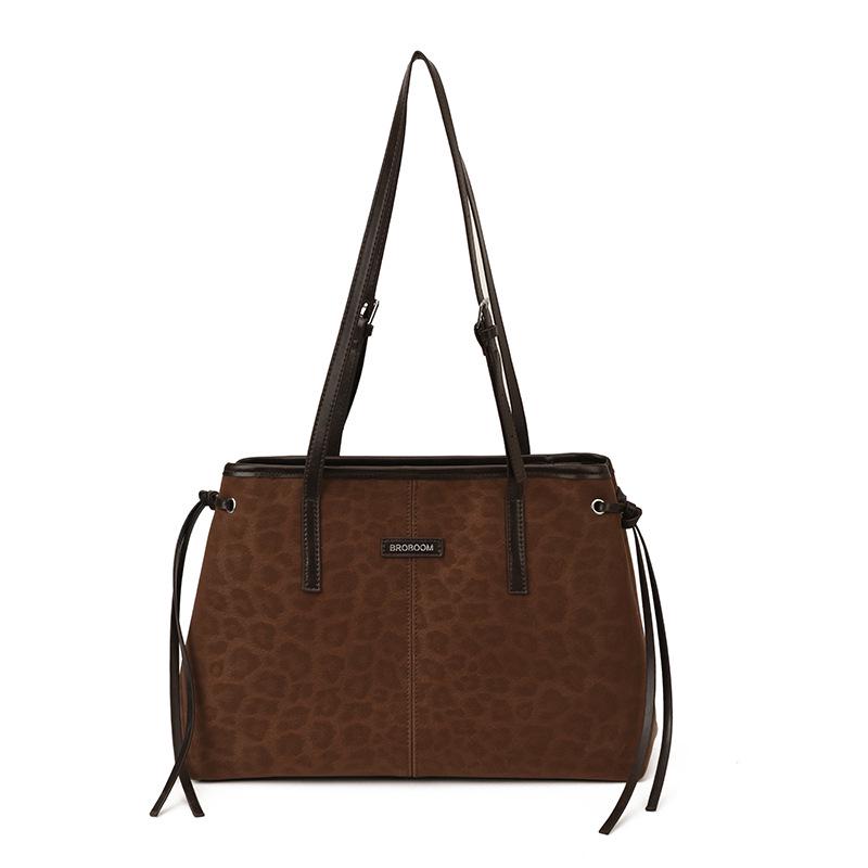 High-End Vintage Women s Large Capacity Oil Wax Leather Crossbody Handbag 2240₽