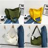 Urban Style Canvas Bag For Women With Zipper Closure And Phone Pocket For Casual Daily Use
