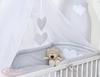 Großes Moskitonetz für ein Babybett aus weißem Chiffon mit Herzen und einer Schleife - graue Aufhänger