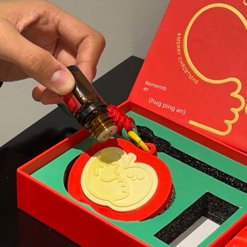 Christmas Car Hanging Apple Car Fragrance Diffuser Plaster Pendant Gift Box Creative Car Interior Decoration Christmas Gift
