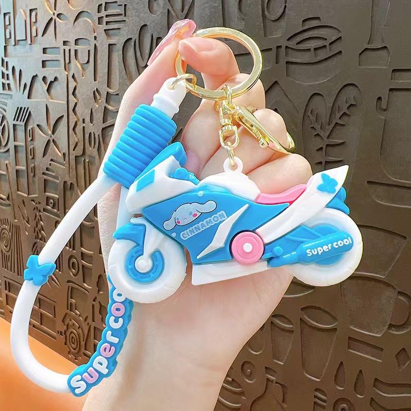 Kreativer Cooler Lokomotiv-Schlüsselanhänger Cartoon Lokomotiv-Puppenanhänger Paar Schultasche Kleiner Anhänger Exquisite Puppe