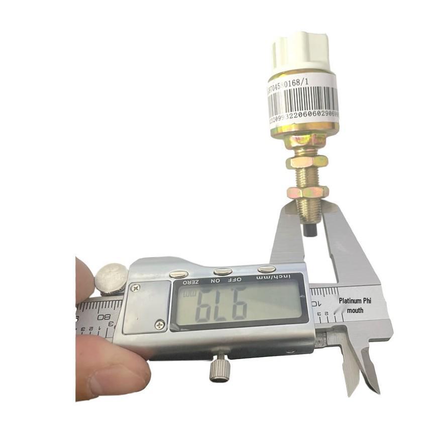 Howo Light Truck Brake Light Switch (LG9704580168)