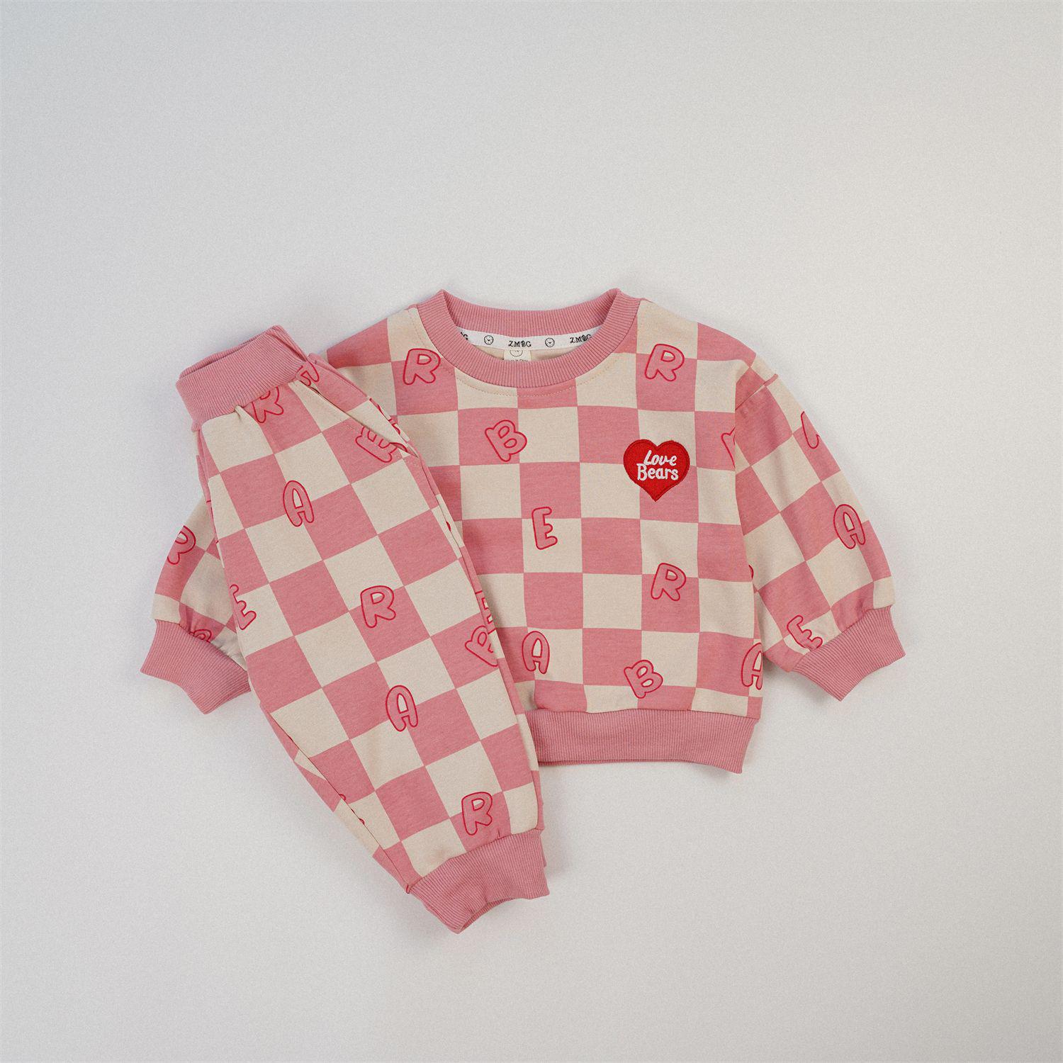 

2024 Autumn Children s Plaid Set: Pure Cotton Letter Print Sweatshirt and Joggers 130cm