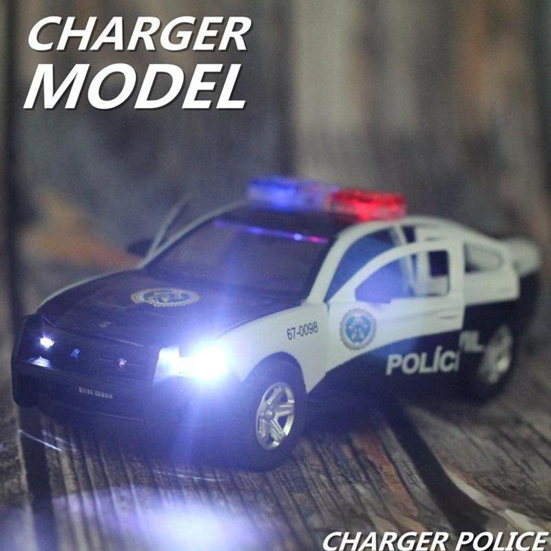 1/32 Alaşım Dodge Şarj Cihazı Polis Araba Modeli Döküm ve Oyuncak Araçlar Simülasyon Ses ve Işık Geri Çekin Koleksiyon Oyuncaklar Çocuklar Hediye
