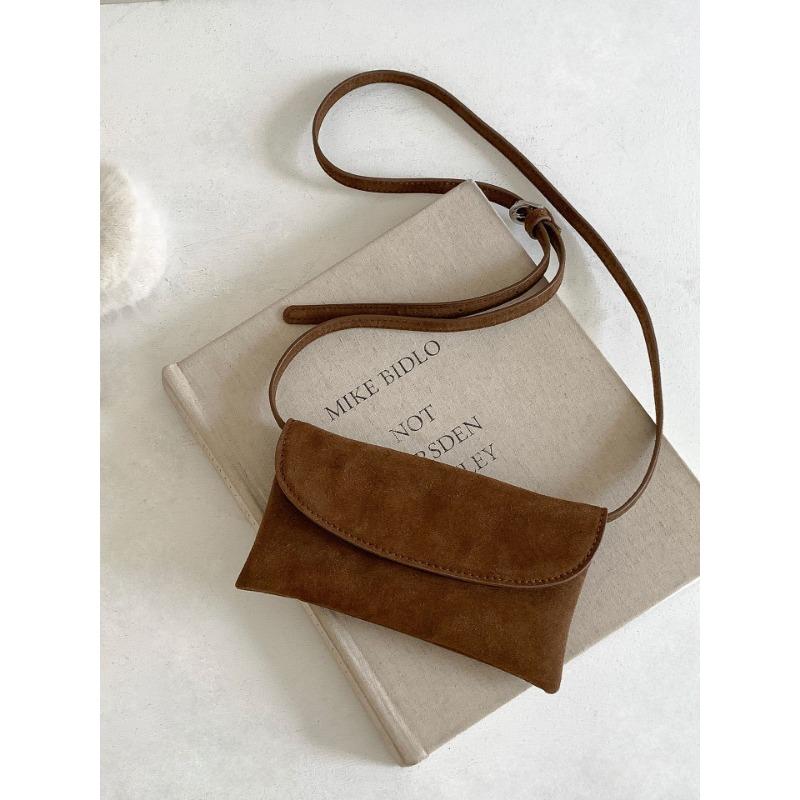 

Single shoulder small square bag autumn and winter new flip magnetic buckle suede bag niche simple fashion mobile phone messenger bag women каштановий