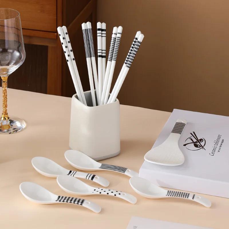 5 Paar Keramik-Essstäbchen & Löffel Set für Zuhause Küche Langer Griff Runder Kopf Suppenlöffel Rutschfeste Essstäbchen & Reislöffel Geschenkset
