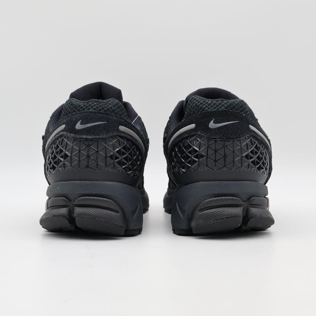 HF1553-001 Nike Zoom Vomero 5 Black Anthracite Metallic Dark Grey (Men's)
