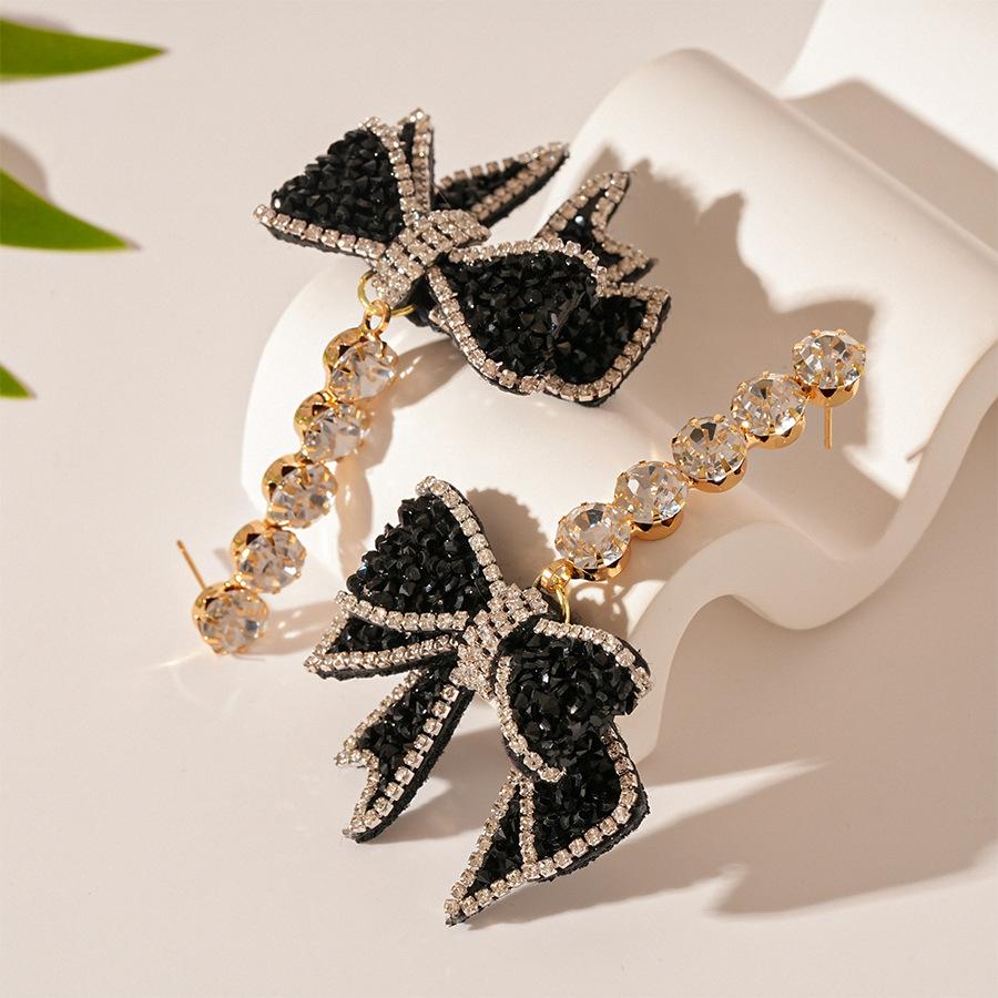 

Dark Style Bow Earrings Light Luxury Temperament High-end Earrings for Women срібний