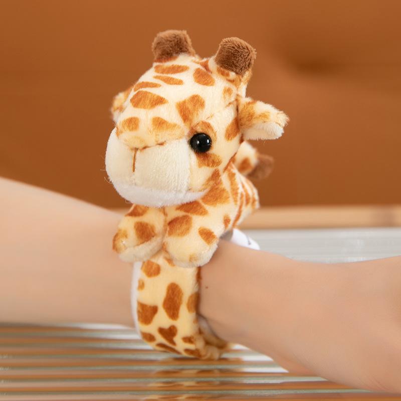 Simuliertes Tier stehend Schulter magnetische Plüschpuppe Tiger Panda Paddelkreis Wasserring Zoo Souvenir Geschenk weiblich