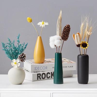 Kuru Çiçekler İçin Küçük Seramik Vazo - Oturma Odası, Yemek Masası, TV Ünitesi veya Otel Dekorasyonu İçin İdeal