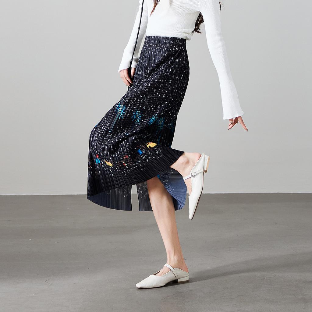 Design inspired printed pleated midi skirt