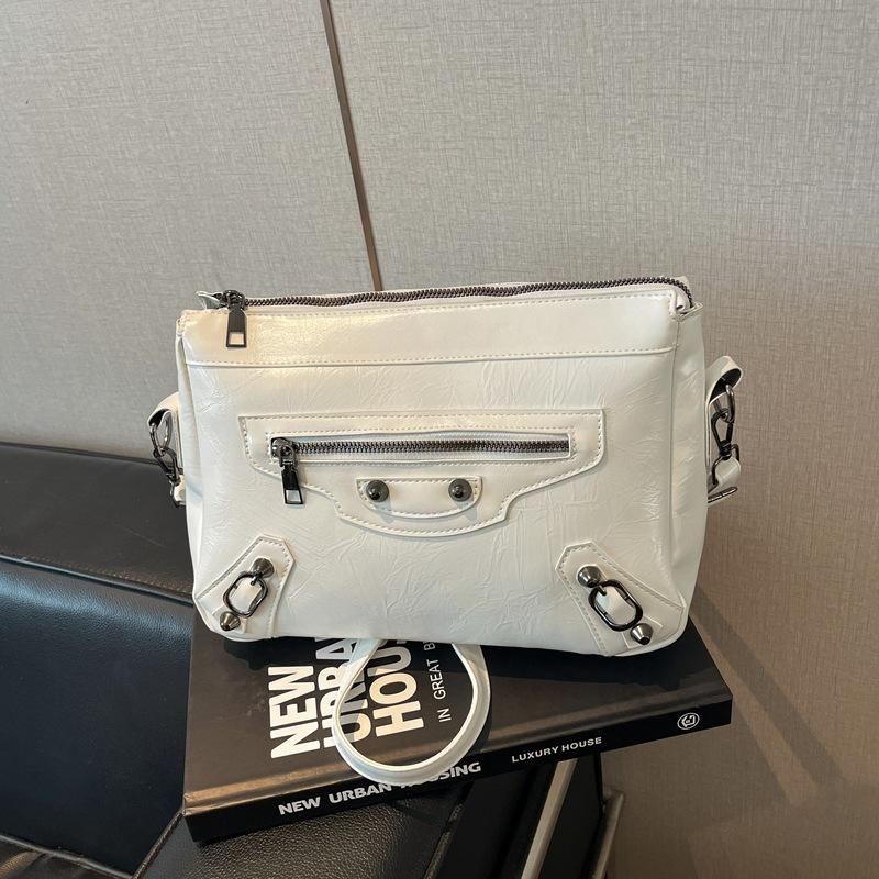 Commuter Underarm Bag - Fashionably Simple and Unconventional Design - Single Shoulder Crossbody Bag