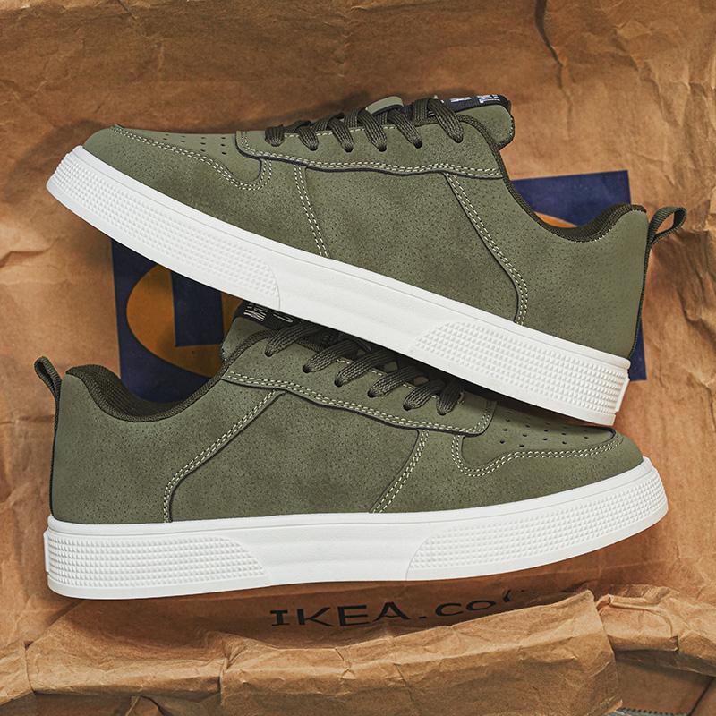 Fashion 2025 Autumn and Winter Men's Fashion Trend Includes New Flat Shoes Lightweight and Comfortable Sports Shoes Soft and Anti-slip