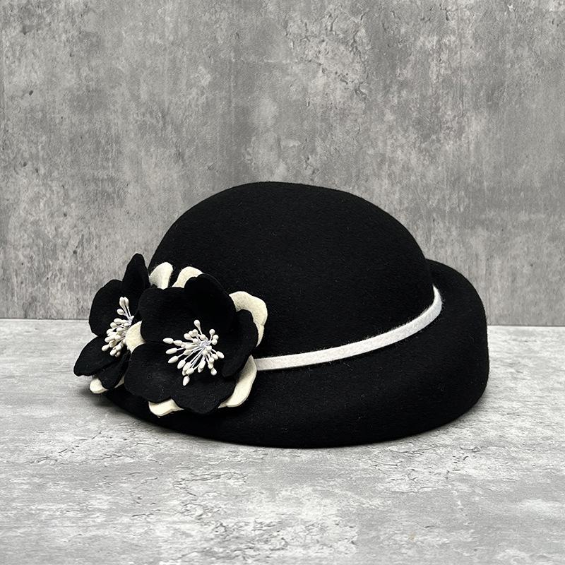 

Elegant Small Fragrant Wind Curled Wool Woolen Camellia Beret Lady Elegant Retro Painter Hat M（56-58cm）