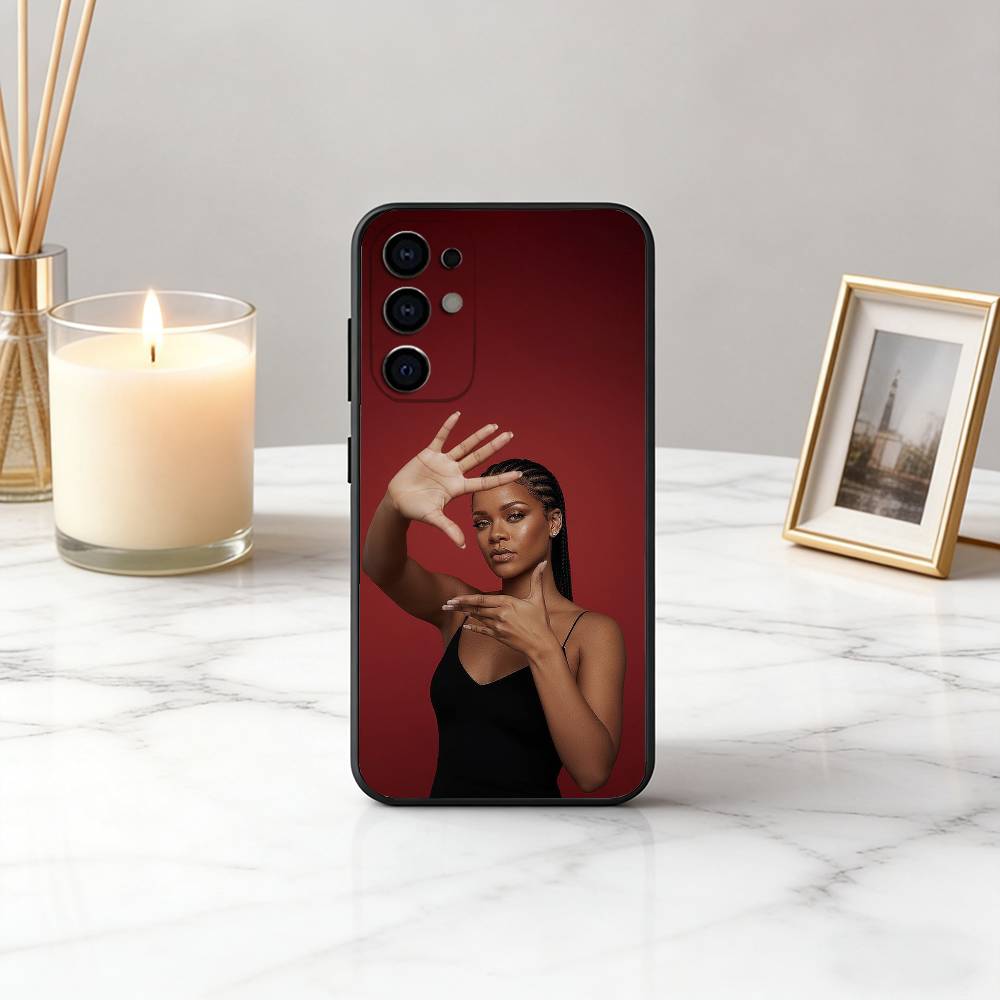 Hot singer R-Rihannas beauty Phone Case For Samsung S25,S24,S21,S22,S23,S30,Ultra,S20,Plus,Fe,Lite,Note,10,Black Cover