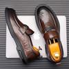 MódaBritský styl Pánské pohodlné mokasíny Kůže Módní společenská obuv Luxusní značka Pánská nazouvací obuv Pánská svatební obuv