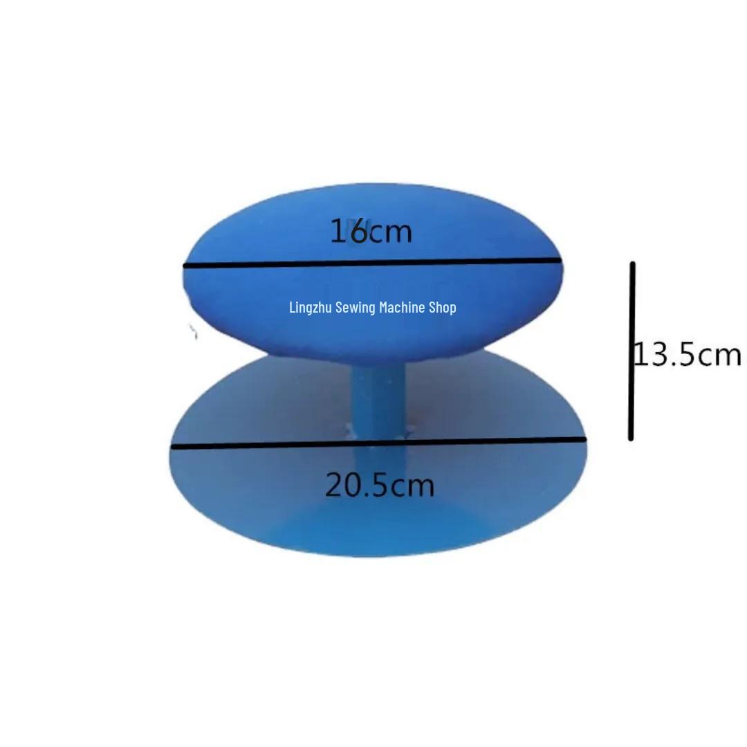 

Компактний прасувальний набір: Кругла табуретка, Дошка, Парова булочка, Стіл, Рука, Клітка для рукава, і Маленька табуретка.
