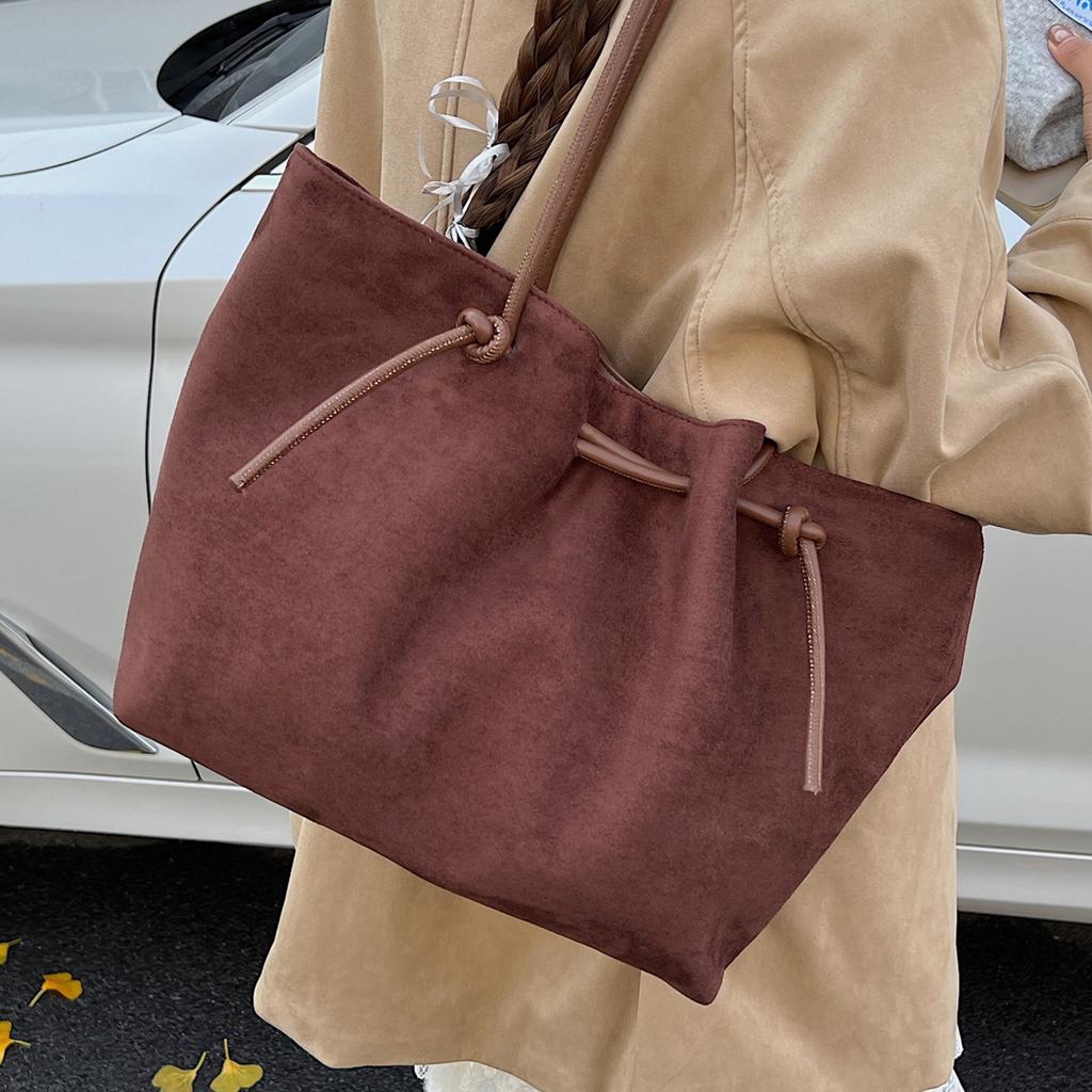 Large capacity retro suede tote bag women's 2025 new casual fashion shoulder bag niche versatile underarm bag