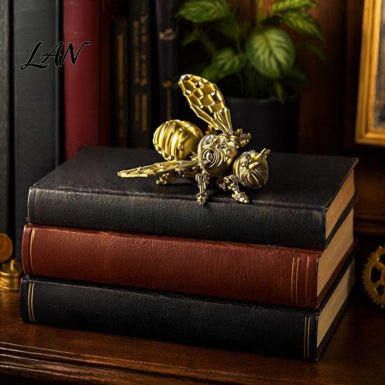 Lightweight 3D Printed Display Piece Articulated Bee Fidget Toy, Flexible Joint Figurine with Keychain, High Precision Hollow Body Model Mechanical