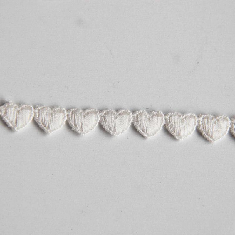 F22 Japanese Mercerized Cotton Embroidery Lace Trim with Small Heart Design, 0.8cm Width, for Skirt Hem Decoration and DIY Clothing.