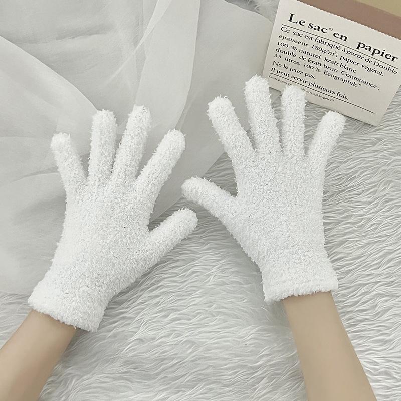 1Pair Anti Pilling Student Cute Writing Warm Gloves Gift Winter Fashion Coral Fleece Practicality Touchscreen Gloves Minimalist