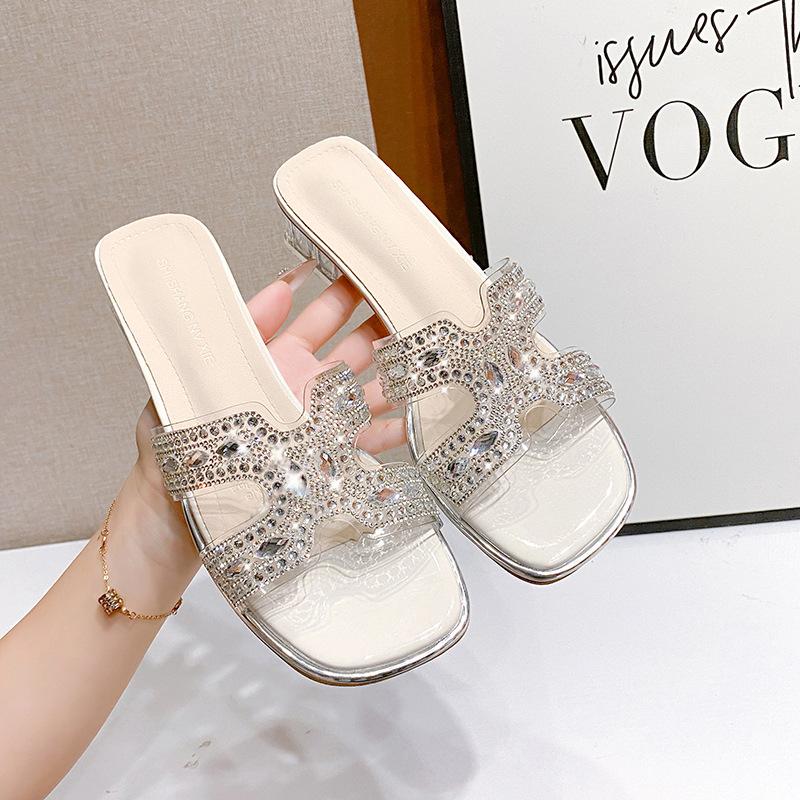 

In the summer of 2025, the new French rhinestone slippers are high-end with skirts, shoes are fashionable, and medium thick heels are a drag. 35