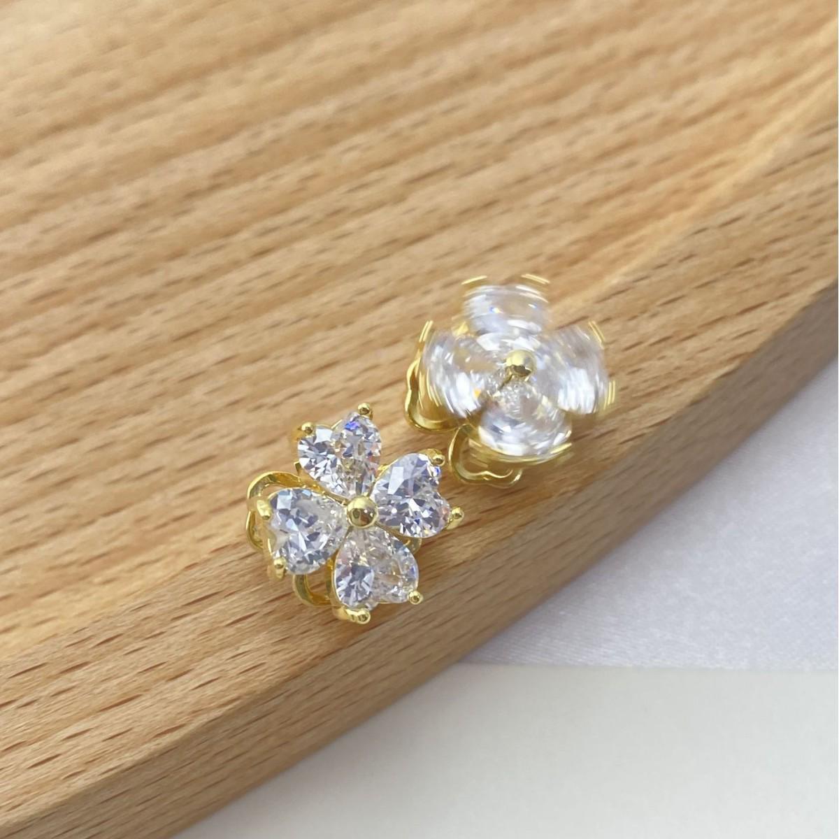 Rotatable Zirconia Flower Stud Earrings - Retro Luxury, Exquisite, Versatile Fashion Accessories.