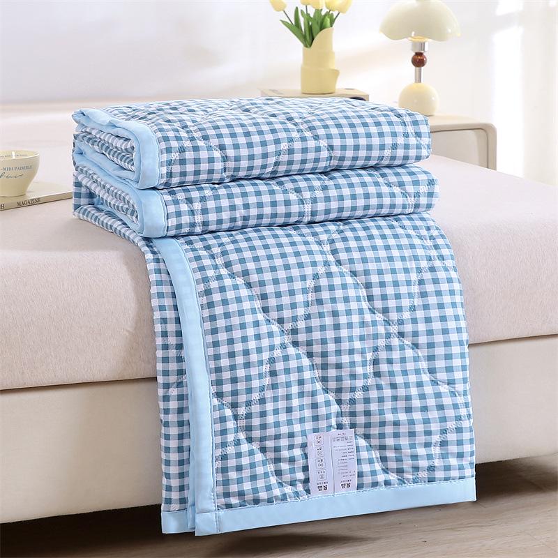 Comfortable Breathable Cotton Summer Quilt - Washable AC Quilt with Gift Box Packaging