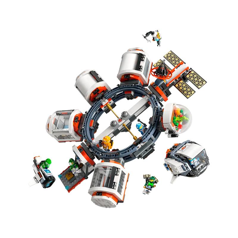 LEGO ® City Modular Space Station