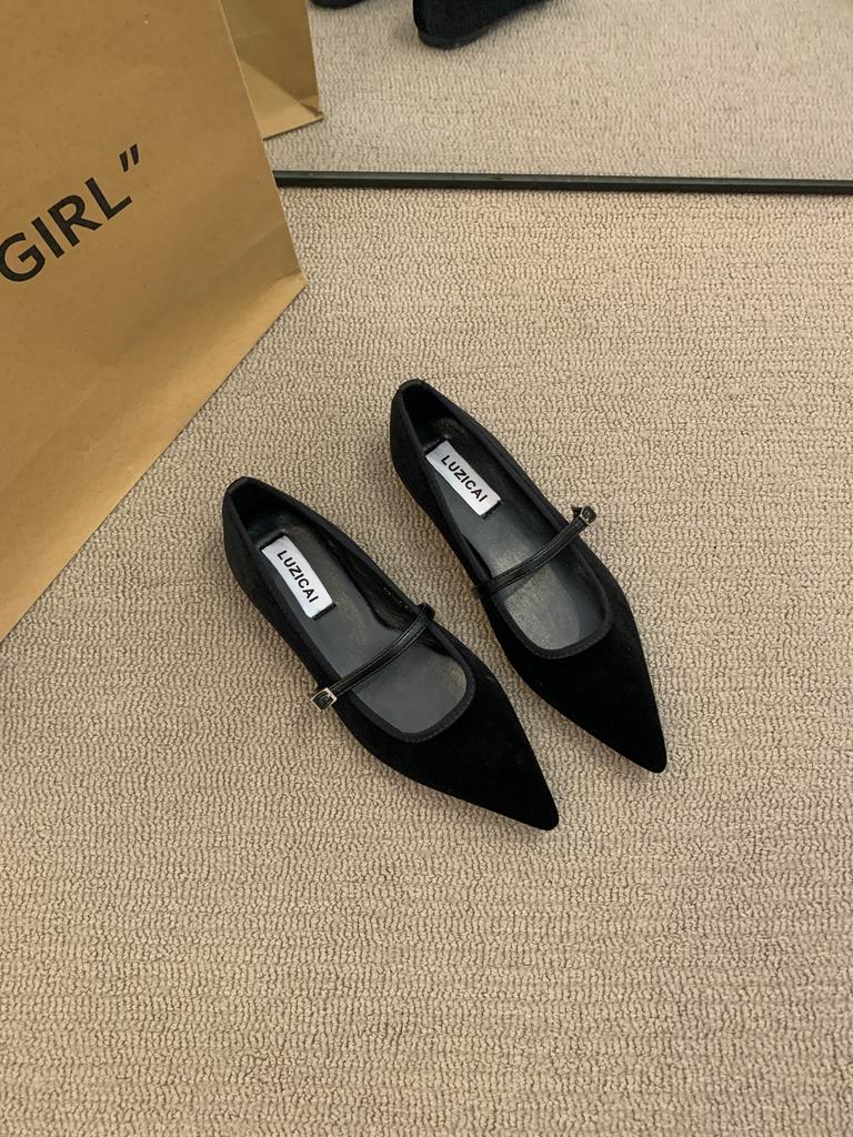 Fashion Pointed Flat Shoes for Women Spring Autumn 2025 New Casual Suede Pointed Mary Jane Shoes Plus Size 41 42 43 Women's Shoes