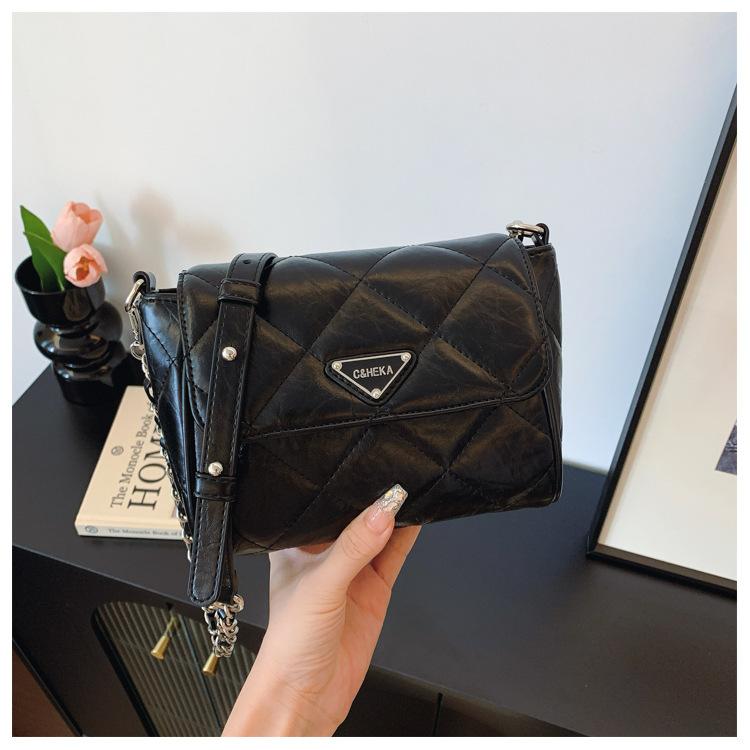 

Маленькая женская сумка Xiaoxiangfeng с цепочкой из бриллиантов 2024 года, новая высококачественная маленькая квадратная сумка, модная универсальная квадратная сумка чёрный