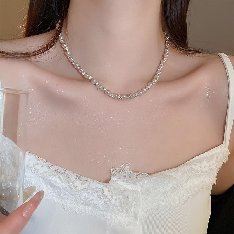 Rose Pearl Bead Necklace Set French Niche Light Luxury Collarbone Chain High-End New Necklace