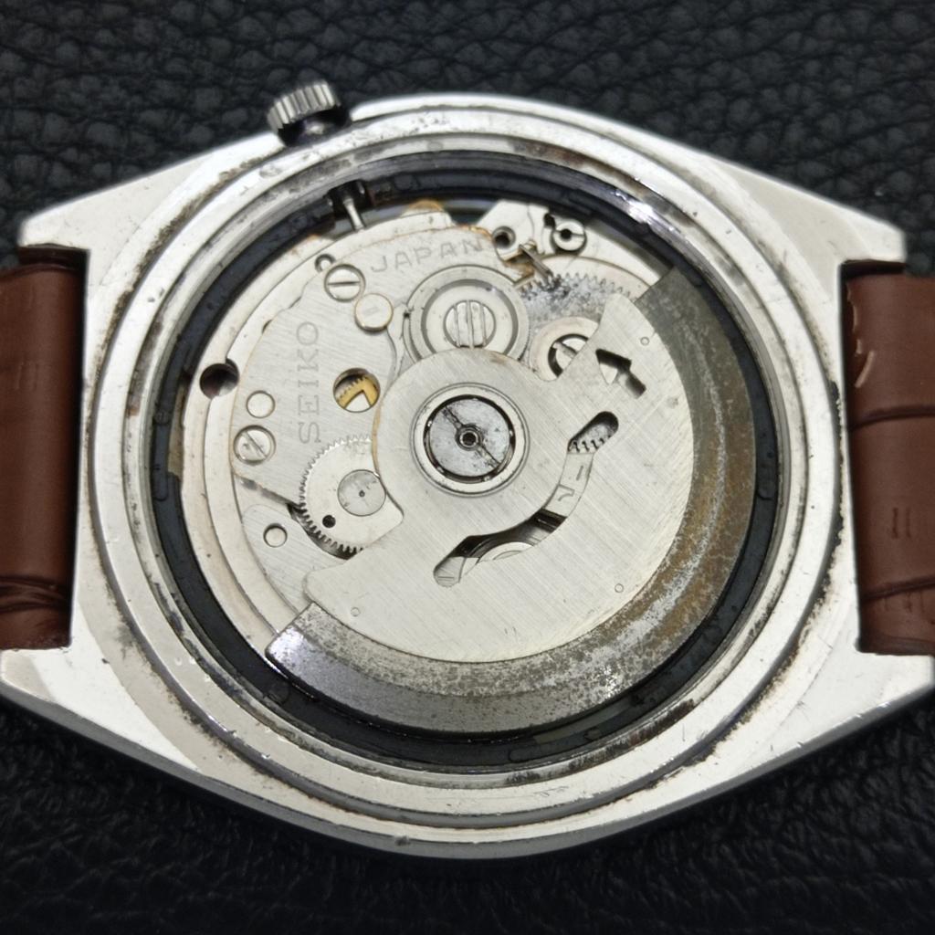 AUTOMATIC 7009A VINTAGE SEIKO 5 JAPAN MENS SILVER COLOR DIAL WATCH A701531-5 R206b-a701531
