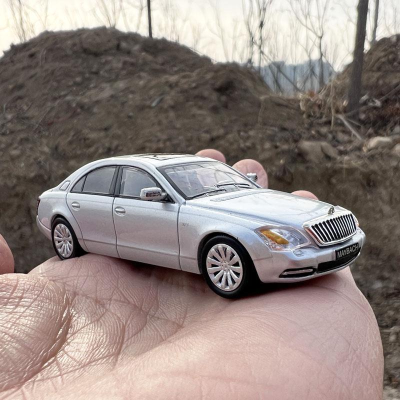 

1:64 Original Model By DCT/Shadow,Mercedes-Benz Maybach 57S 57 S,Alloy Car Model for Display,Gift and Collections